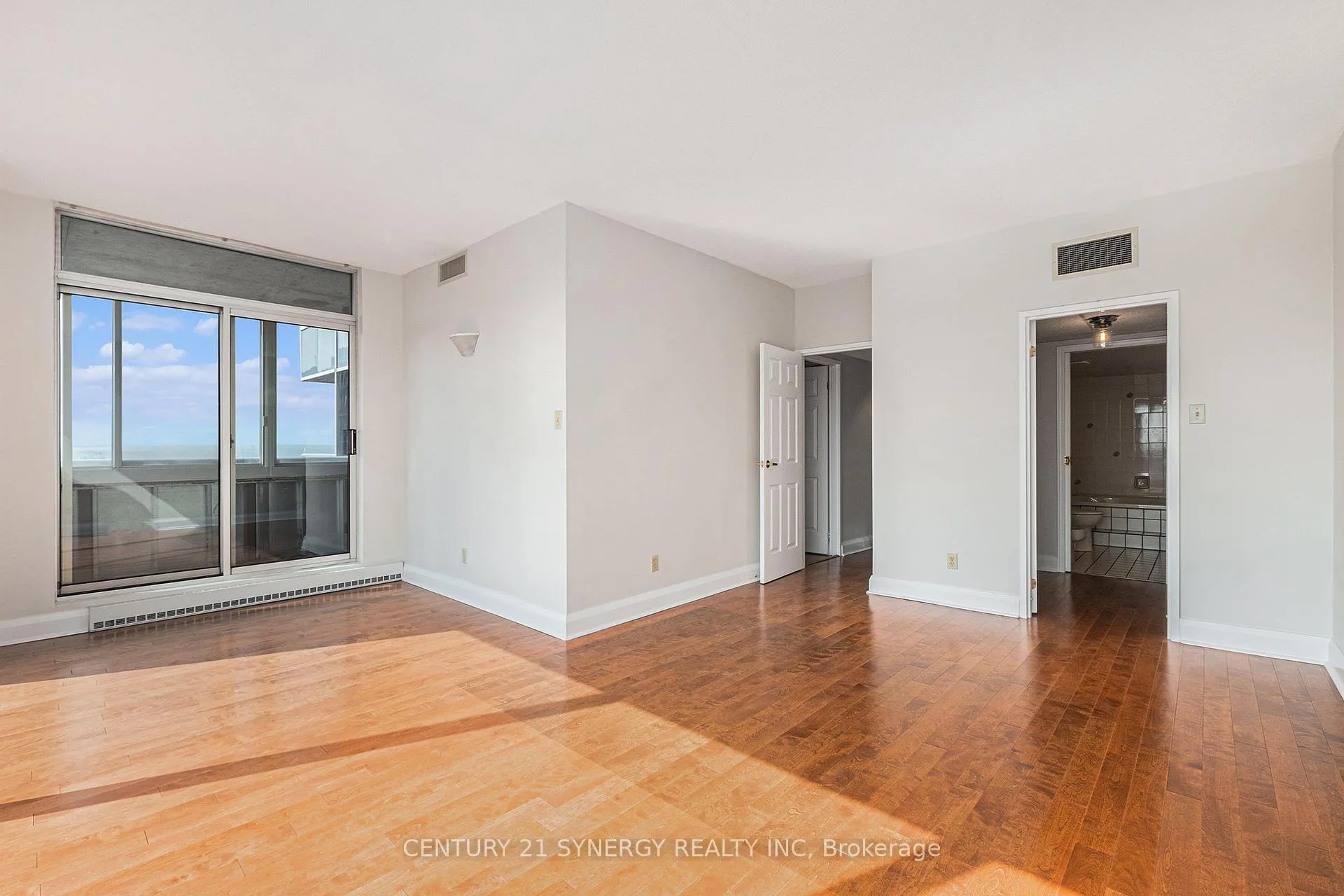 Photo 17 of Unit 2202, 160 George Street, Ottawa, Lower Town/Byward Market — HOMEH