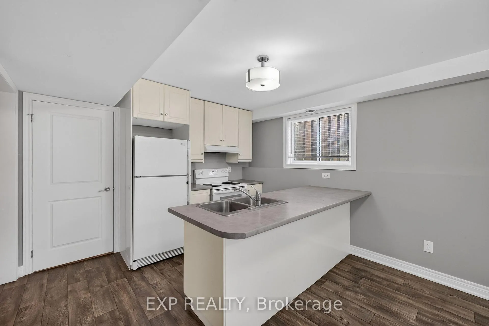 Photo 39 of 4 Kirk Street, St. Catharines, Western Hill — HOMEH