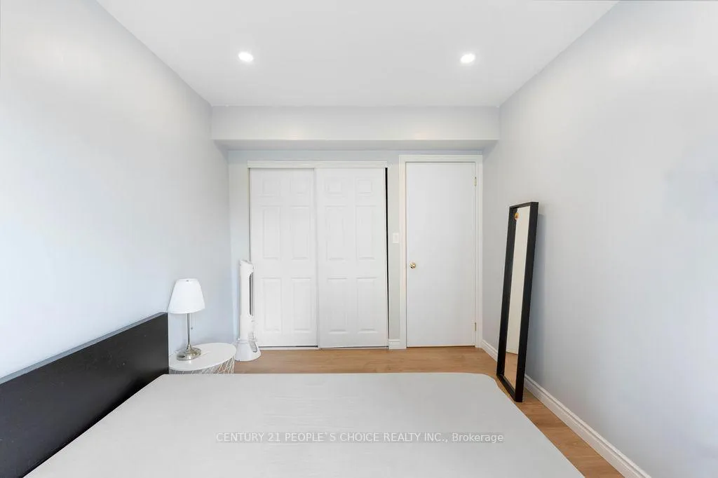 Photo 17 of Unit 308, 3 Everson Drive, North York, Willowdale East — HOMEH