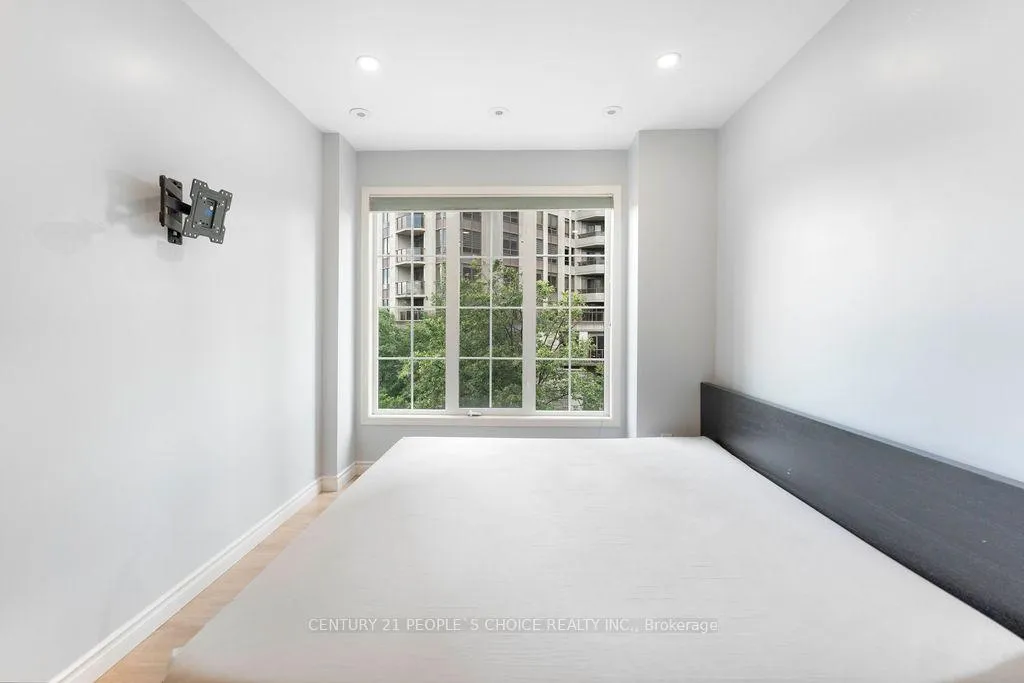 Photo 19 of Unit 308, 3 Everson Drive, North York, Willowdale East — HOMEH