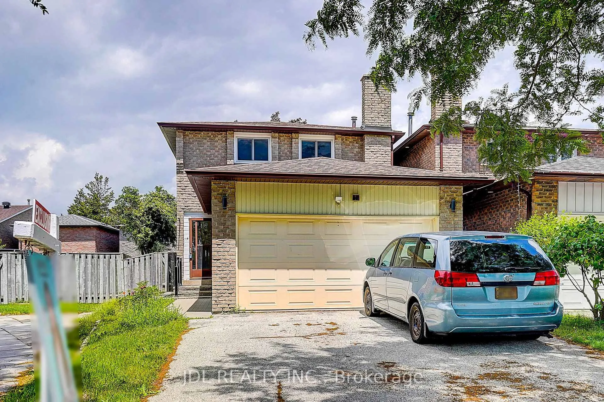 Photo 2 of 54 Providence Crescent, Markham, Milliken Mills West — HOMEH