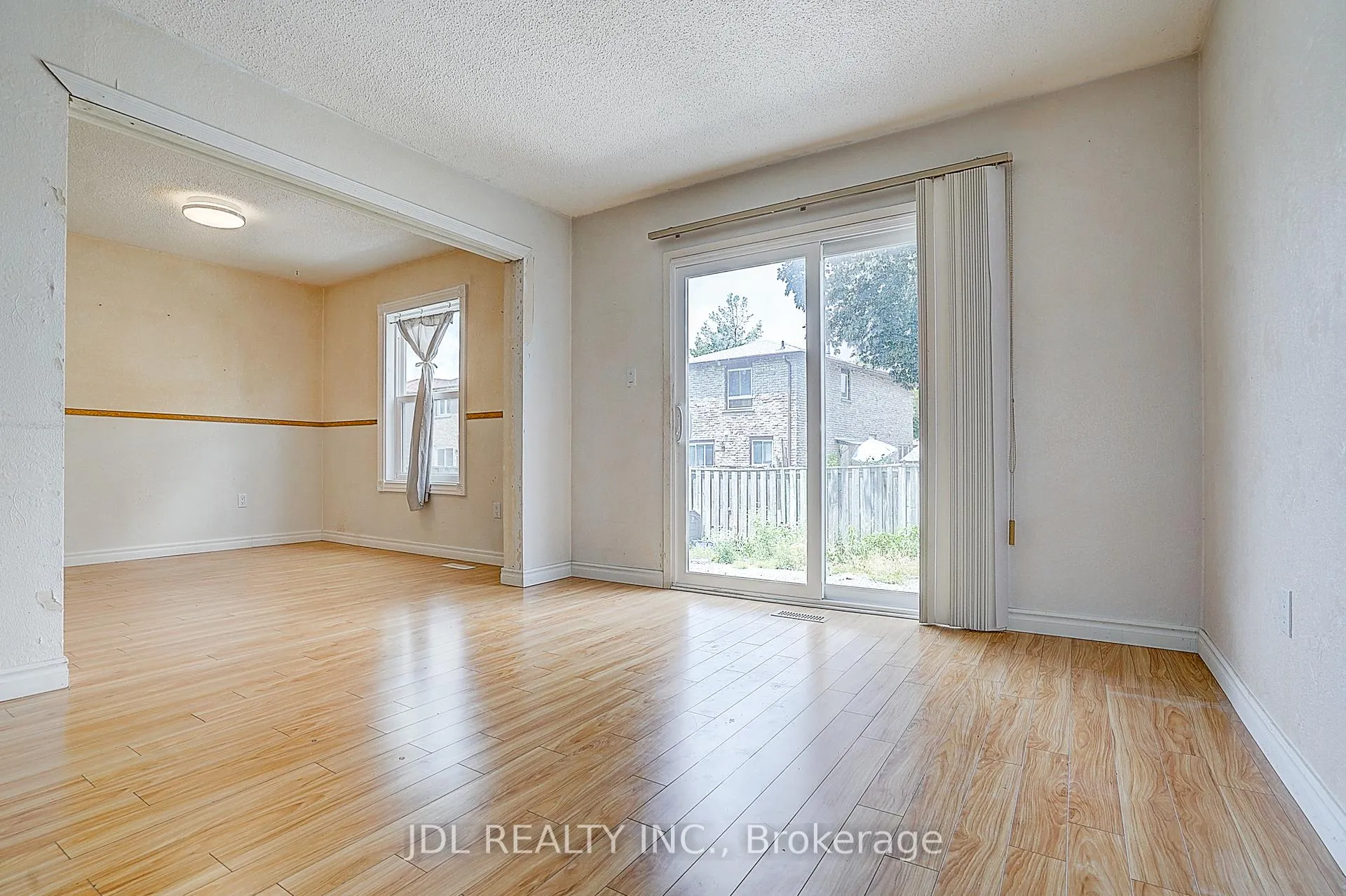 Photo 17 of 54 Providence Crescent, Markham, Milliken Mills West — HOMEH