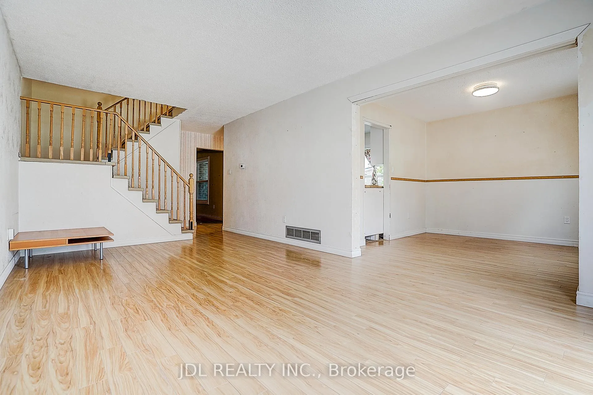 Photo 18 of 54 Providence Crescent, Markham, Milliken Mills West — HOMEH