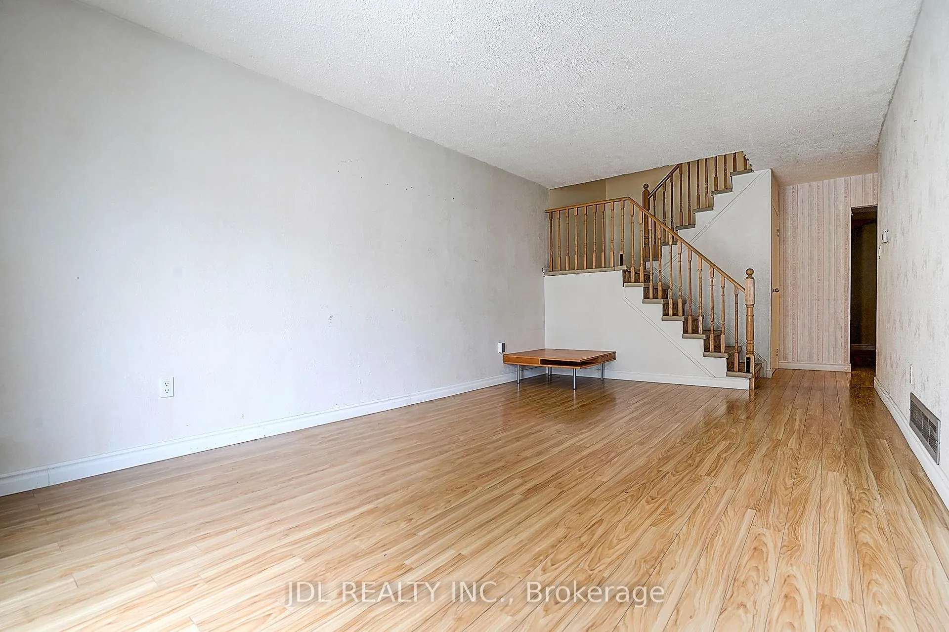 Photo 19 of 54 Providence Crescent, Markham, Milliken Mills West — HOMEH