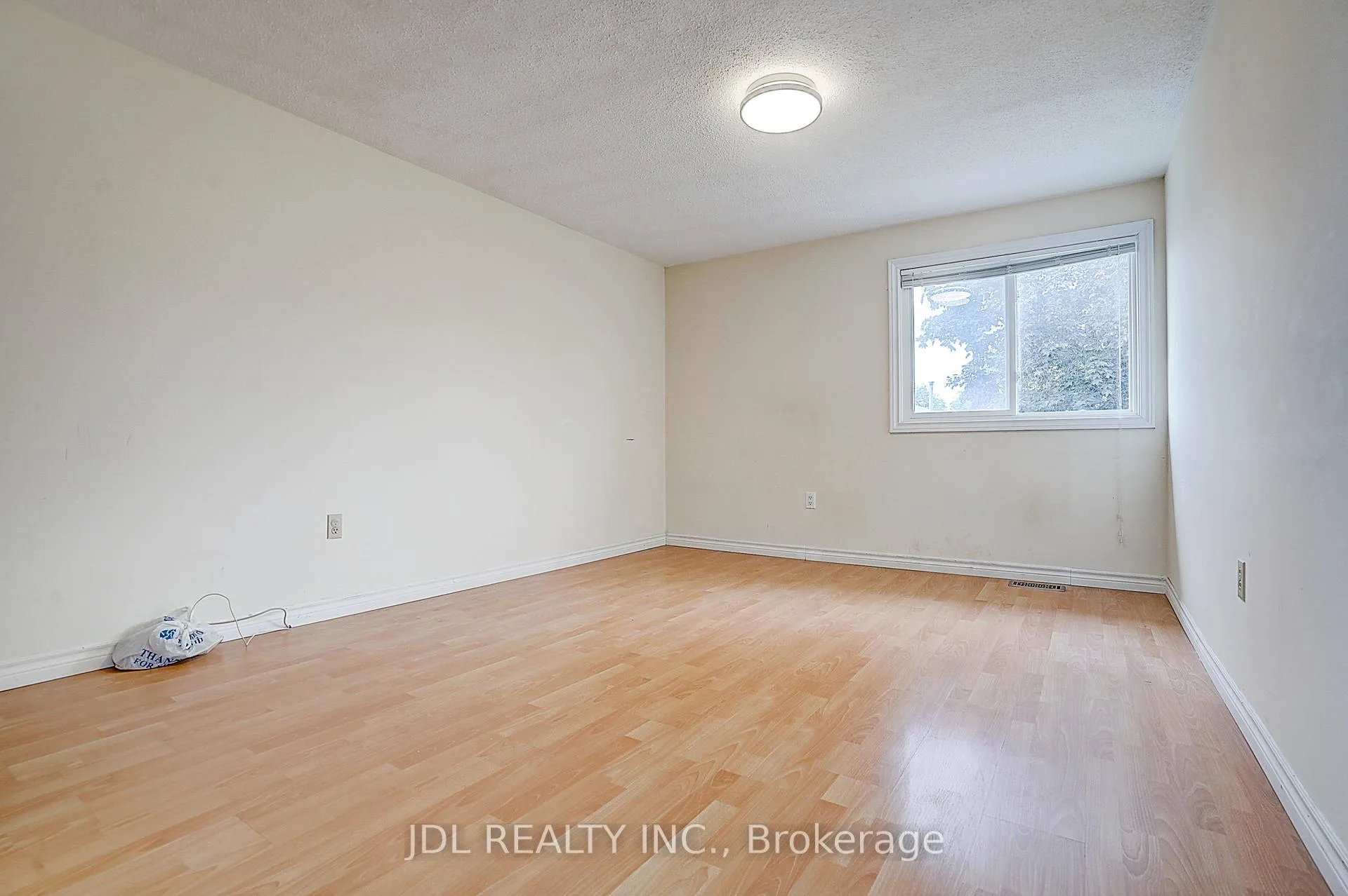 Photo 32 of 54 Providence Crescent, Markham, Milliken Mills West — HOMEH