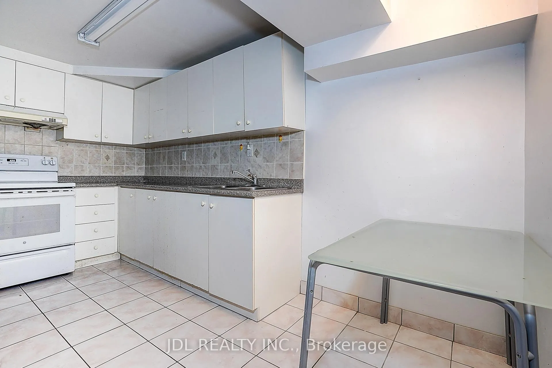 Photo 35 of 54 Providence Crescent, Markham, Milliken Mills West — HOMEH