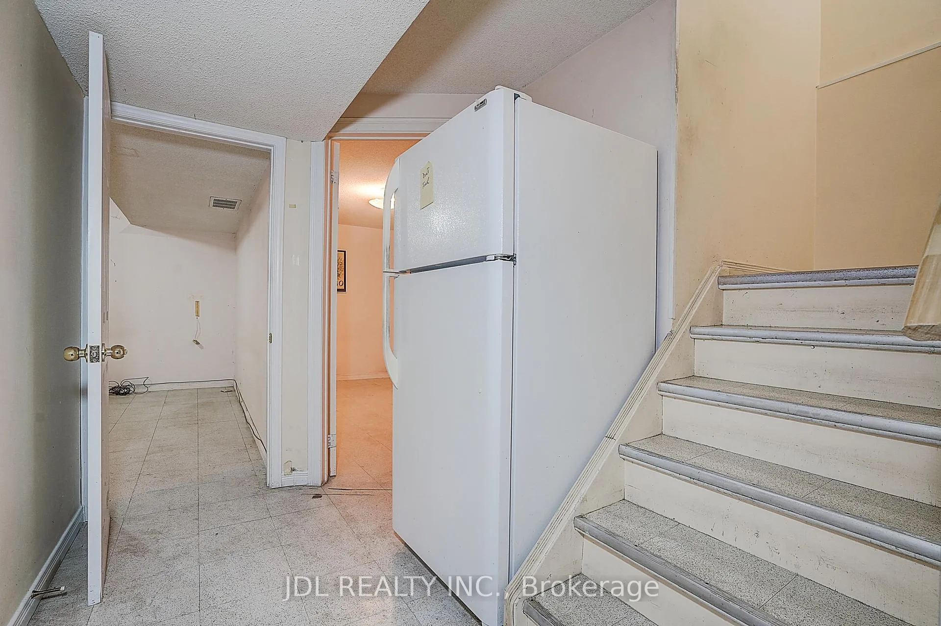 Photo 41 of 54 Providence Crescent, Markham, Milliken Mills West — HOMEH