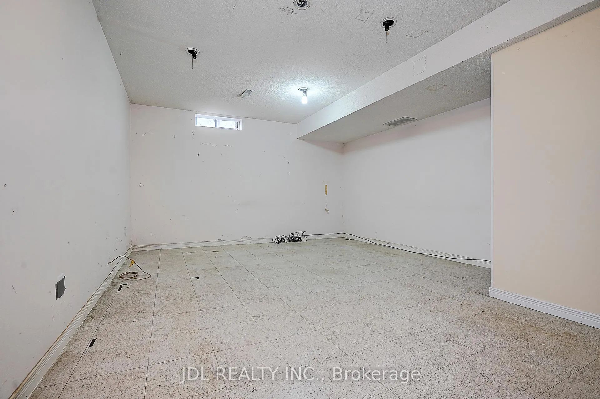 Photo 44 of 54 Providence Crescent, Markham, Milliken Mills West — HOMEH