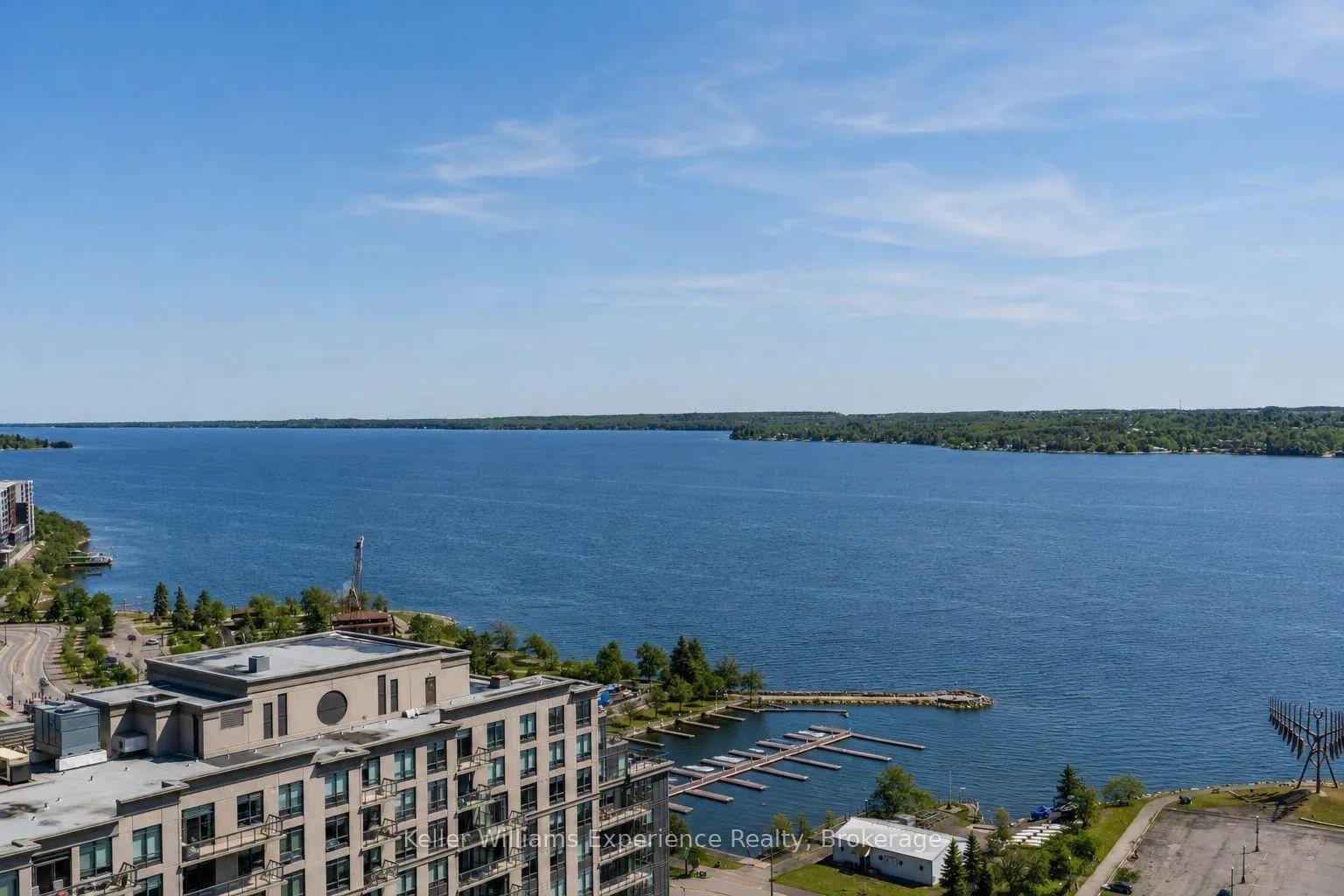 Photo 3 of Unit 2007, 39 Mary Street, Barrie, City Centre — HOMEH