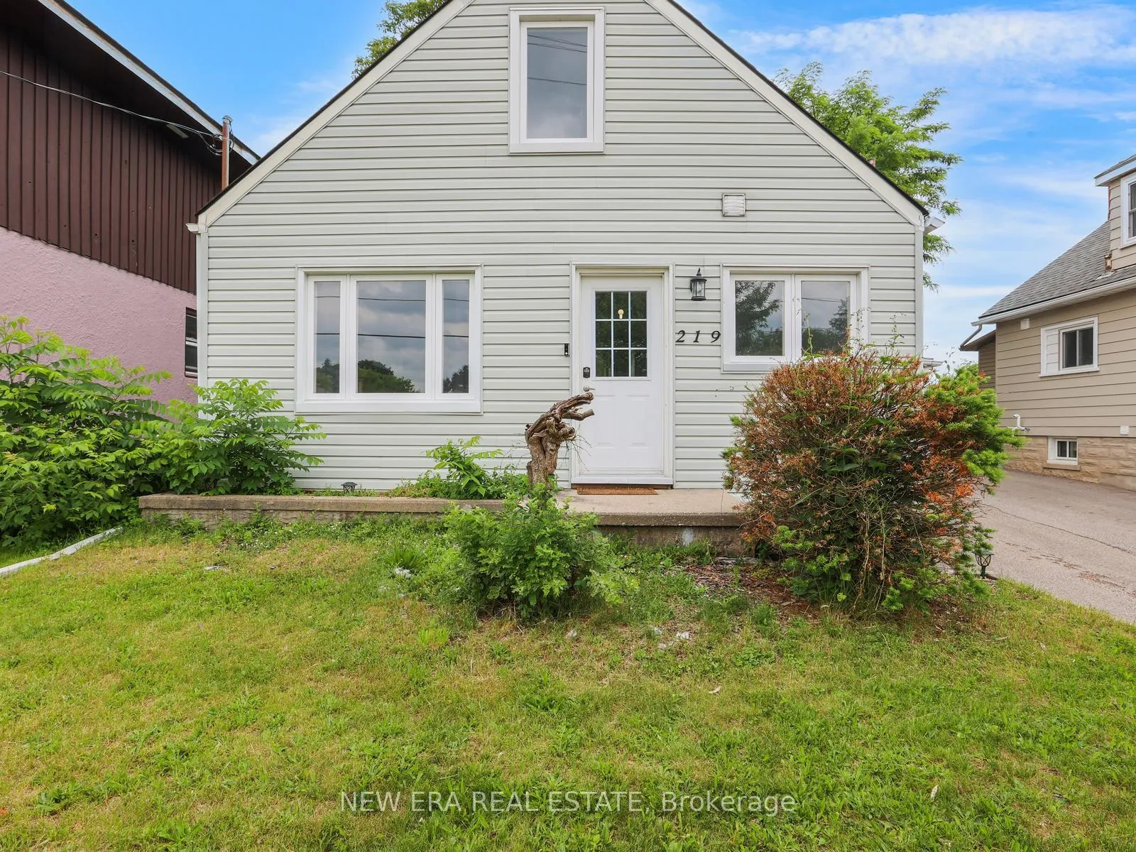 Photo 1 of 219 Lancaster Street W, Kitchener, Fairfield — HOMEH