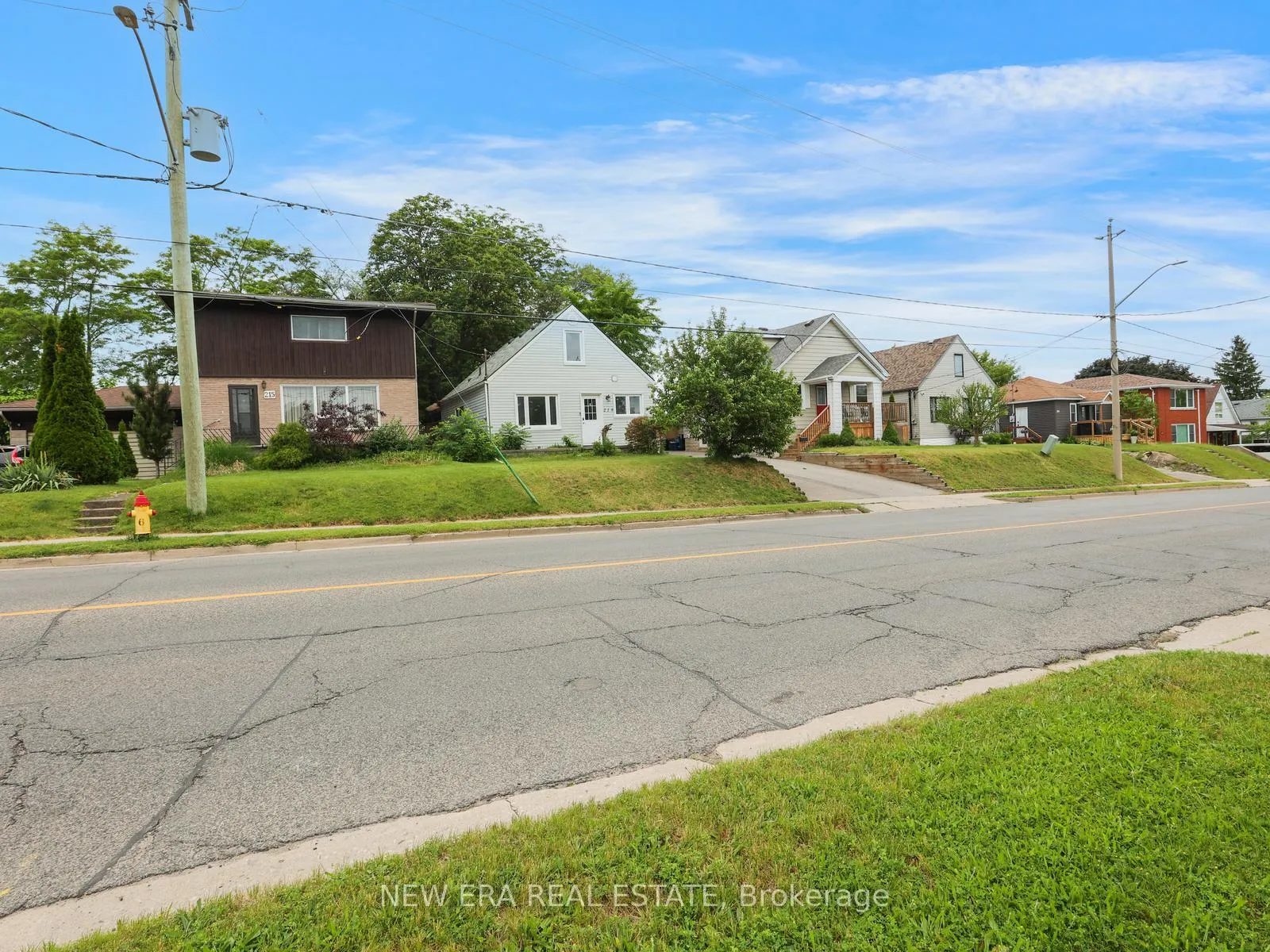 Photo 2 of 219 Lancaster Street W, Kitchener, Fairfield — HOMEH