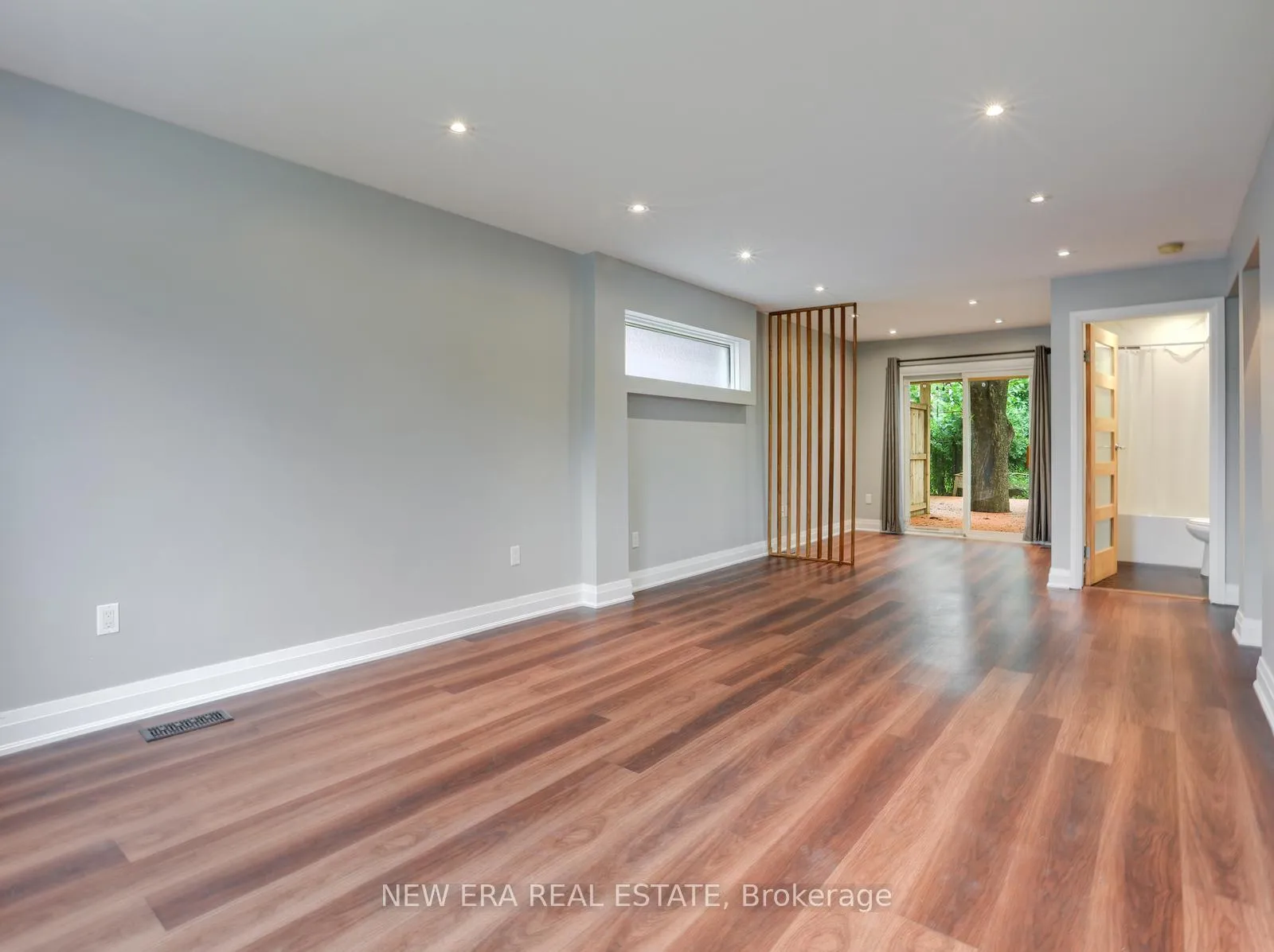 Photo 6 of 219 Lancaster Street W, Kitchener, Fairfield — HOMEH