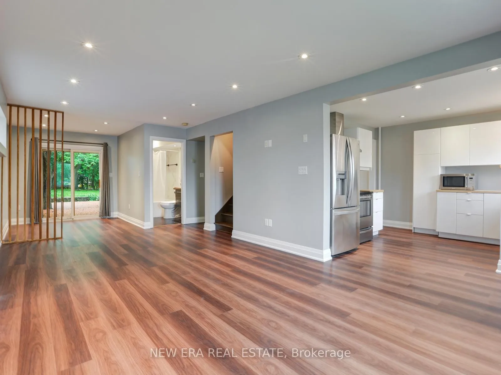 Photo 7 of 219 Lancaster Street W, Kitchener, Fairfield — HOMEH