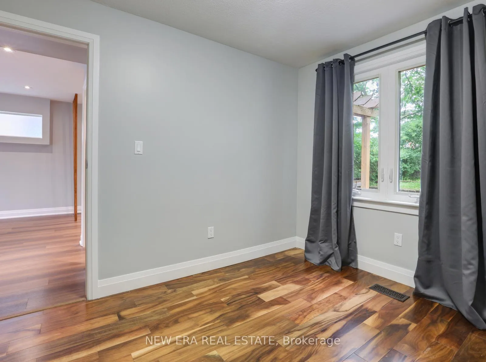 Photo 11 of 219 Lancaster Street W, Kitchener, Fairfield — HOMEH