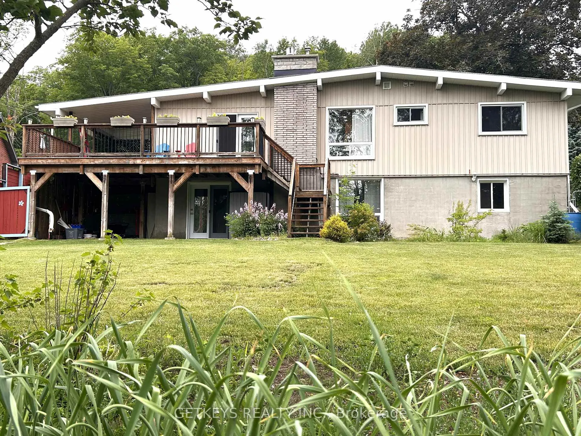 Photo 21 of 49 King George Crescent, Quinte West, Sidney Ward — HOMEH