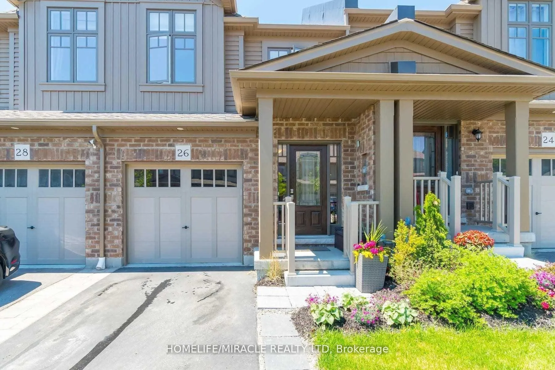 Photo 2 of 26 Winterton Court, Orangeville — HOMEH