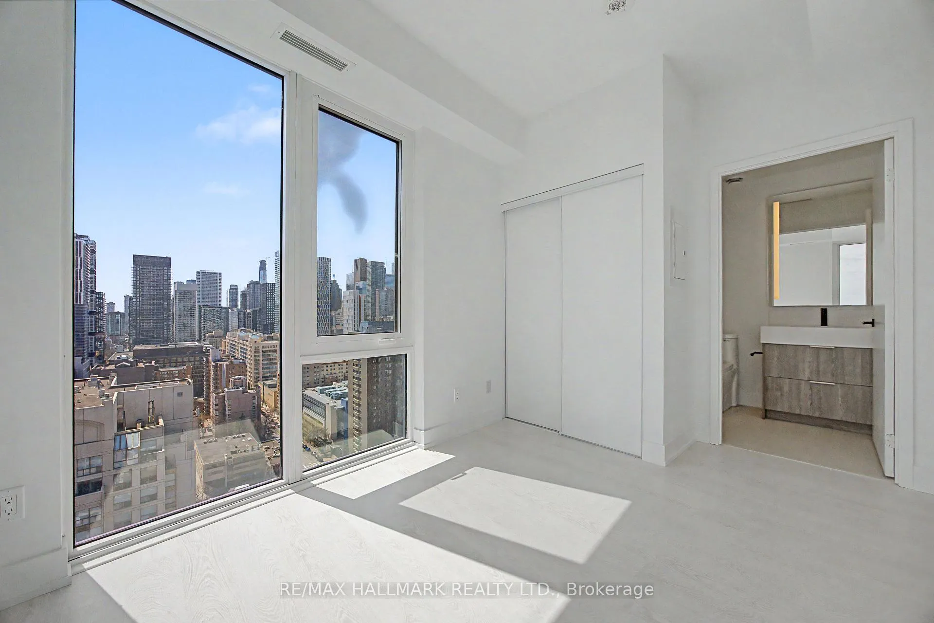 Photo 7 of Unit 2312, 308 Jarvis Street, Toronto, Church-Yonge Corridor — HOMEH