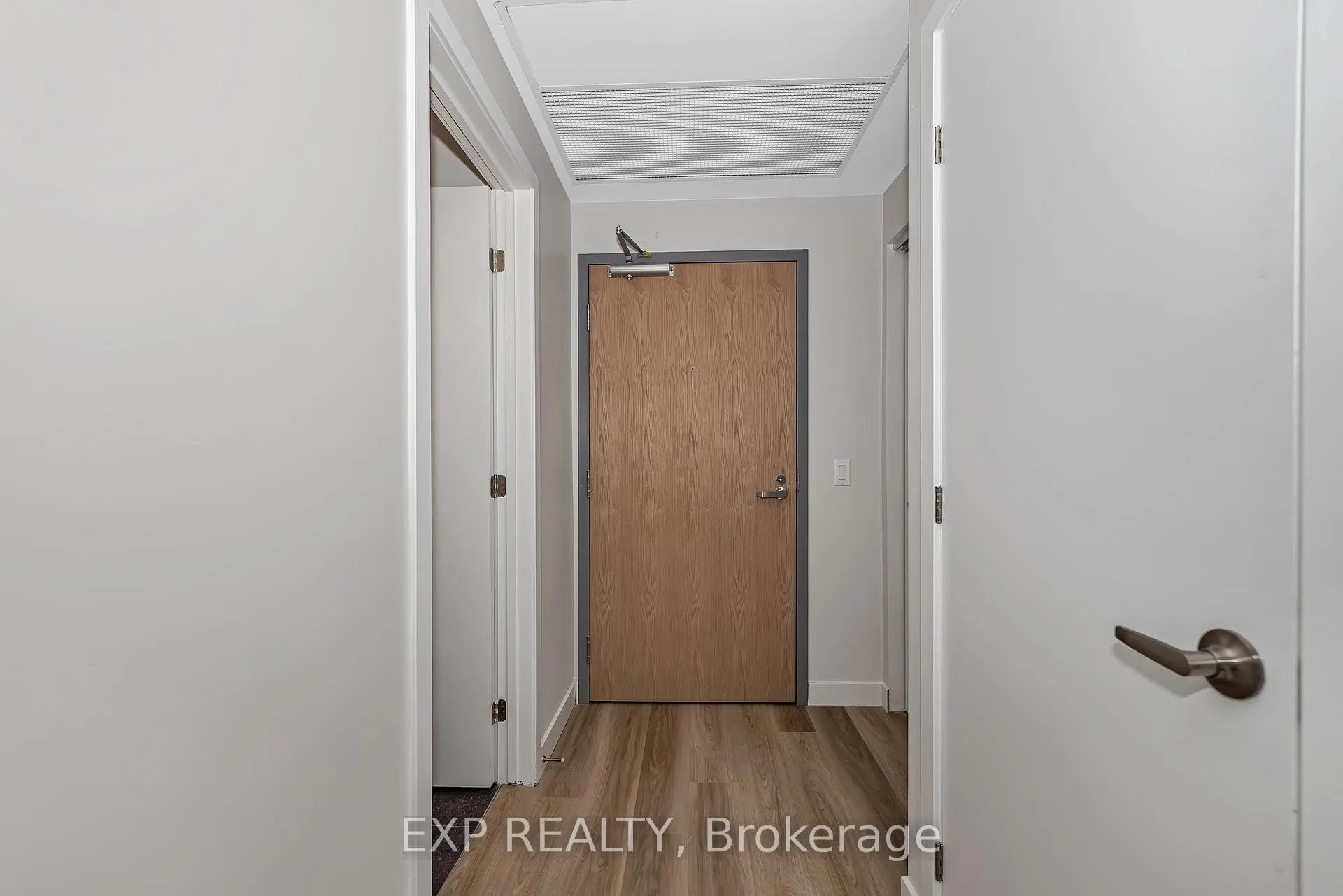 Photo 3 of Unit 201, 211 Armstrong Street, Ottawa, Hintonburg — HOMEH