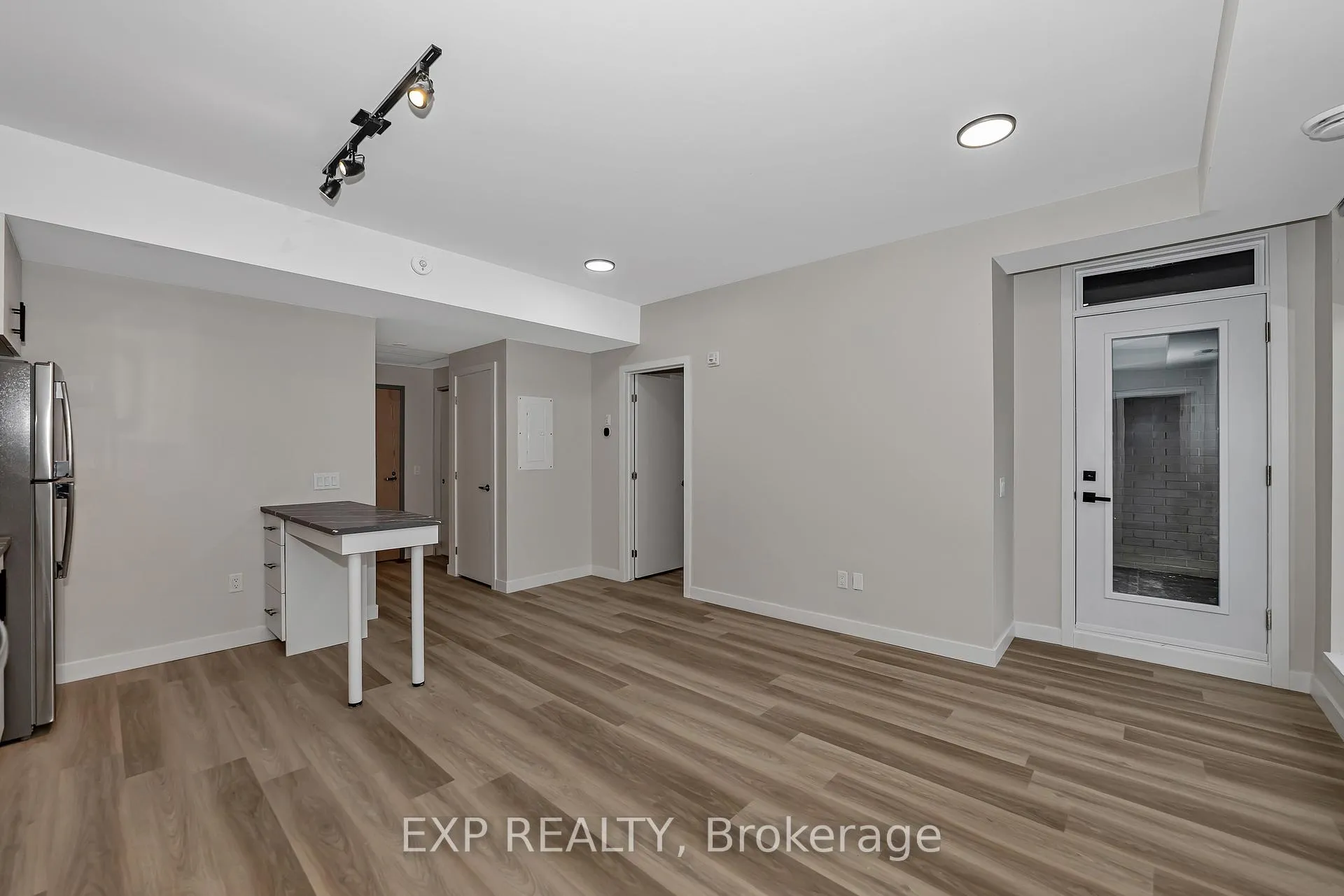 Photo 8 of Unit 201, 211 Armstrong Street, Ottawa, Hintonburg — HOMEH
