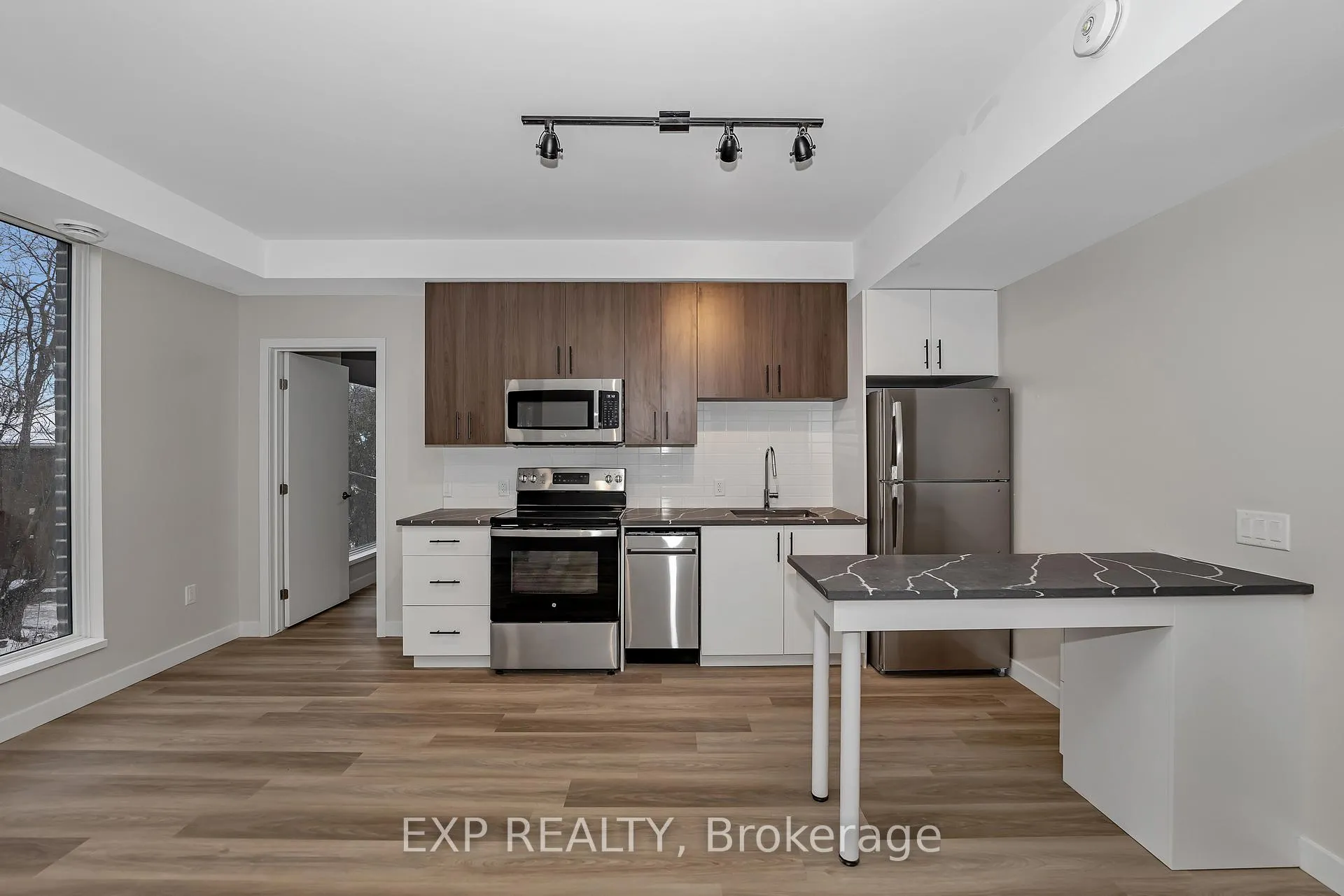 Photo 9 of Unit 201, 211 Armstrong Street, Ottawa, Hintonburg — HOMEH