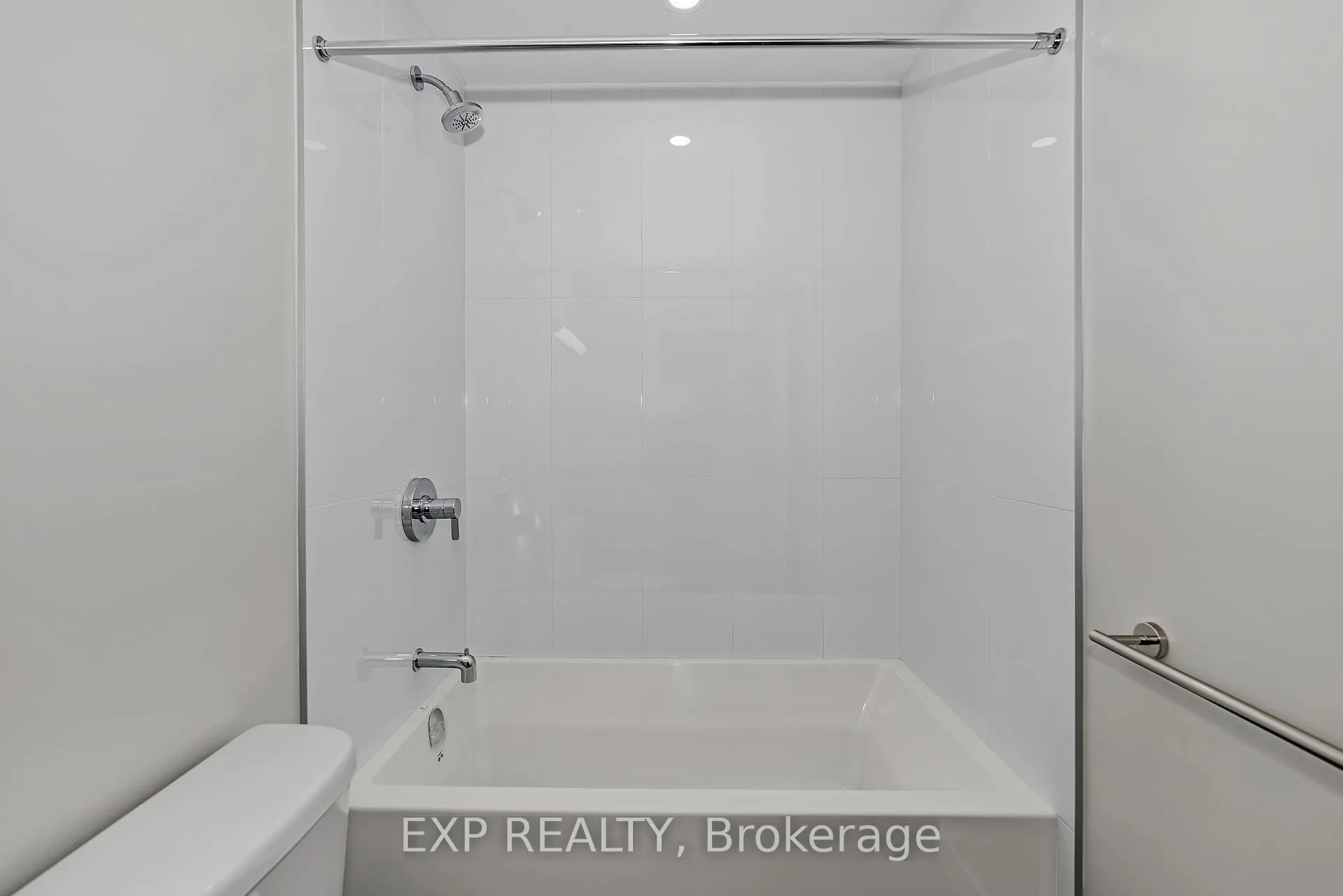 Photo 23 of Unit 201, 211 Armstrong Street, Ottawa, Hintonburg — HOMEH