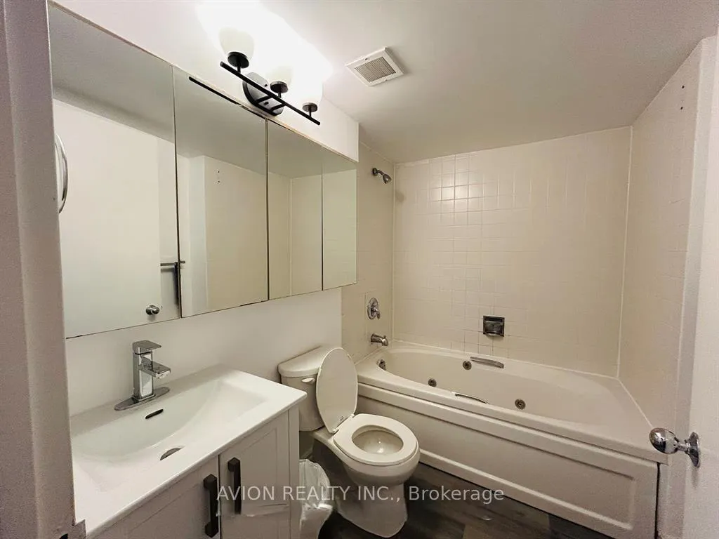 Photo 11 of Unit 1214, 1055 Bay Street, Toronto, Bay Street Corridor — HOMEH