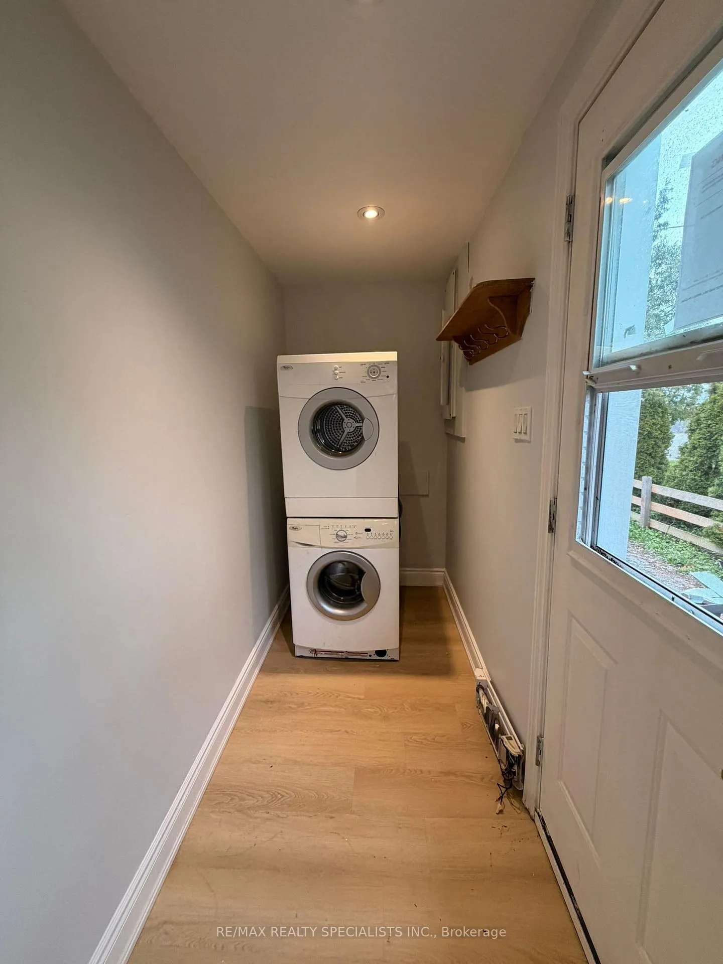 Photo 20 of 29 Carlton Street, Orillia — HOMEH