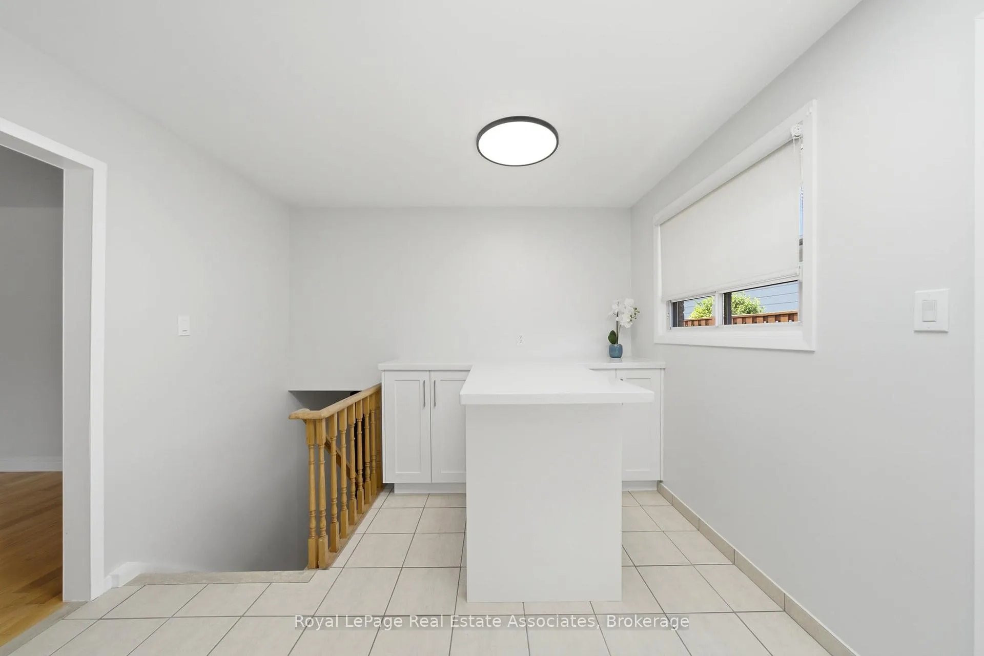 Photo 9 of 769 Eaglemount Crescent, Mississauga, Erindale — HOMEH
