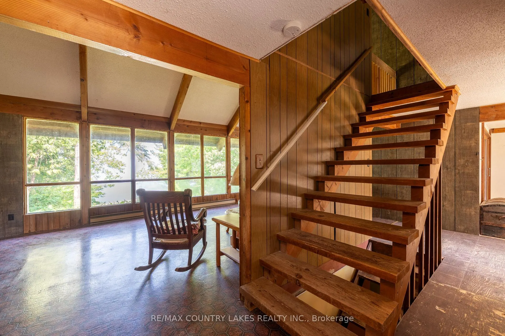 Photo 3 of 416 Morrison Avenue, Brock, Beaverton — HOMEH