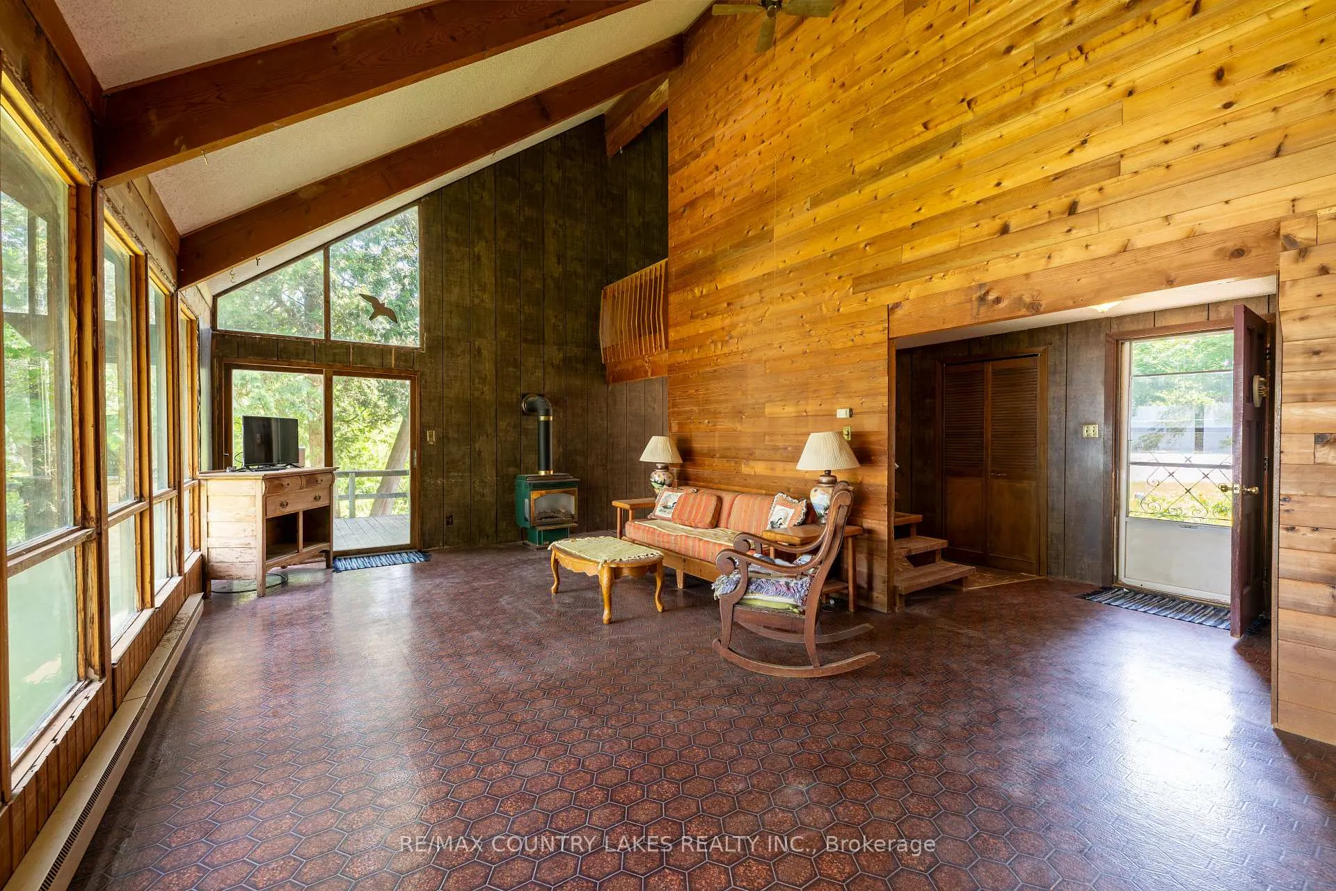 Photo 7 of 416 Morrison Avenue, Brock, Beaverton — HOMEH