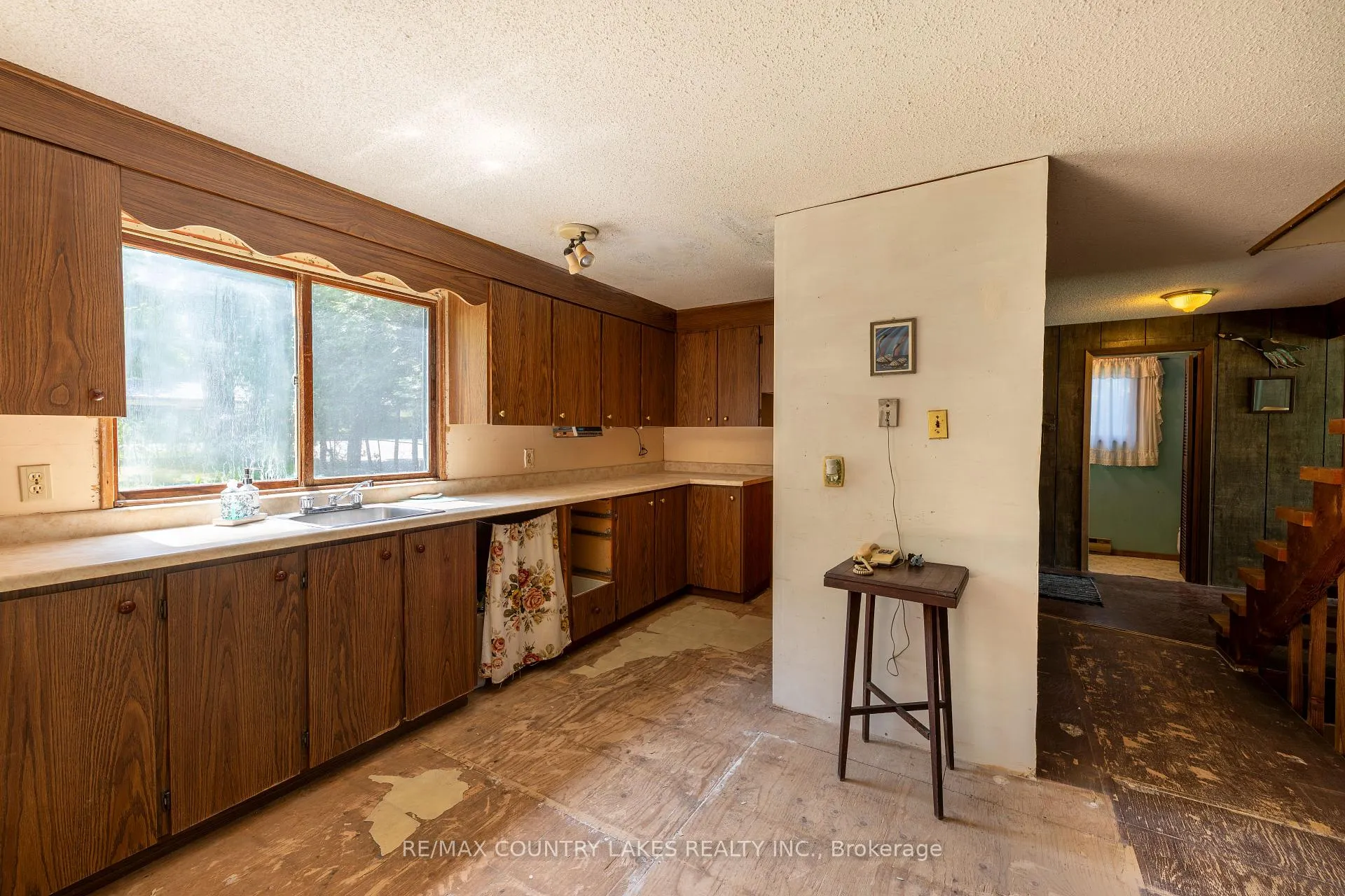 Photo 11 of 416 Morrison Avenue, Brock, Beaverton — HOMEH