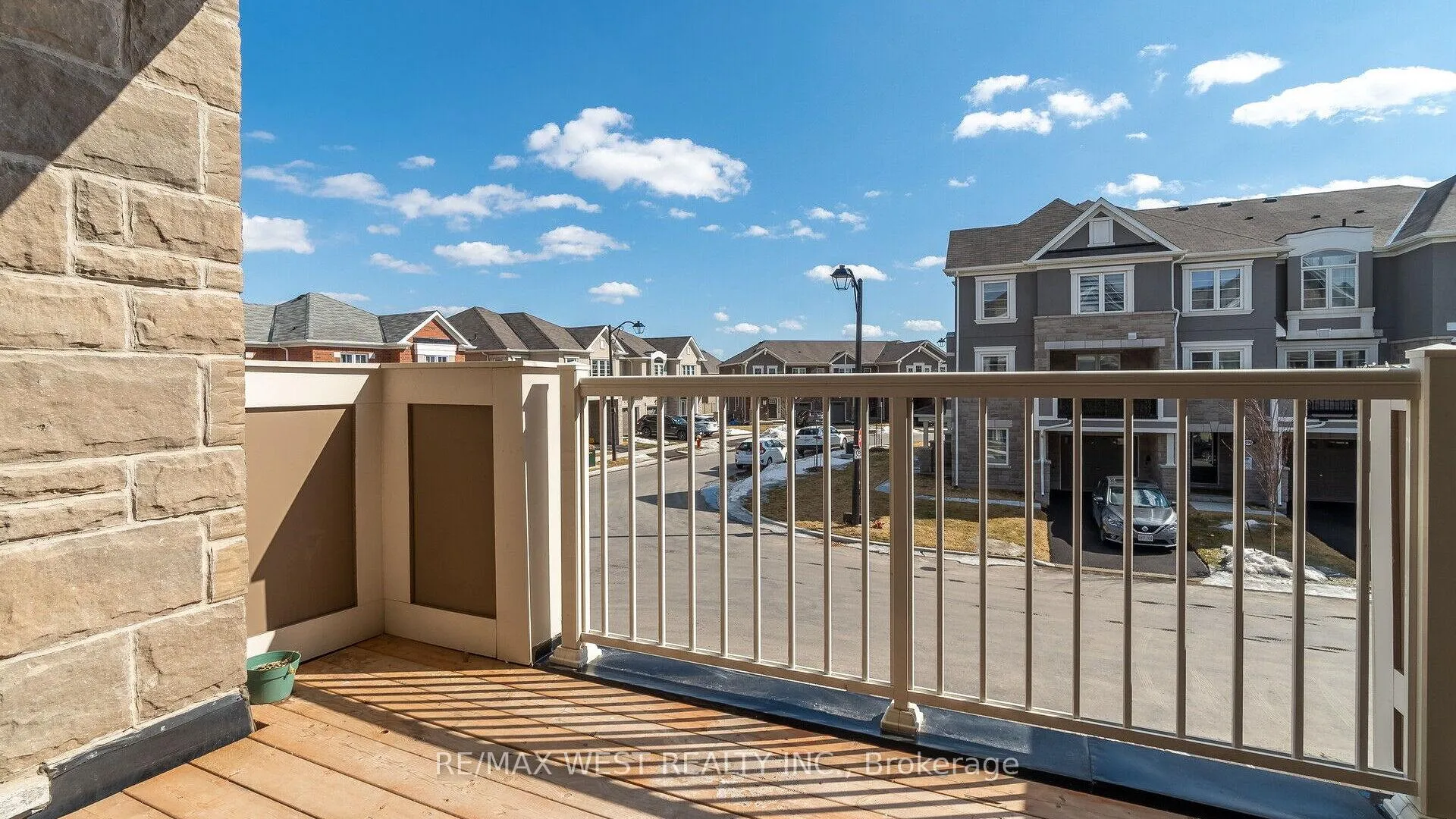 Photo 37 of 899 Cactus Point, Milton, Cobban — HOMEH