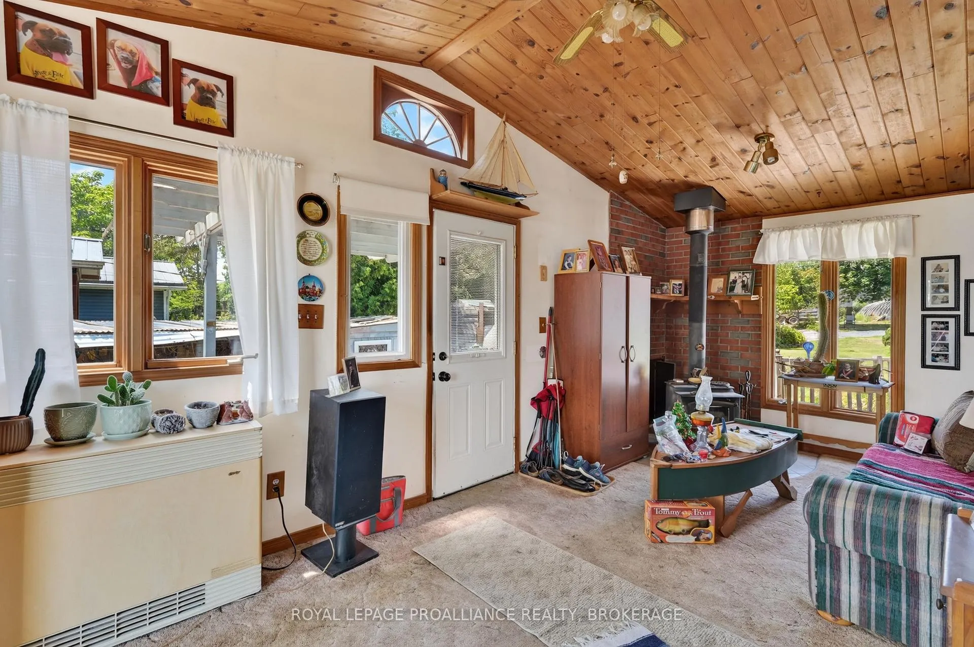 Photo 4 of 229 Johnson Bay Lane, Frontenac Islands, Howe Island — HOMEH