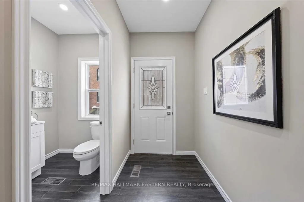 Photo 4 of Unit Main Floor, 184 Park Street N, Peterborough, Town Ward 3 — HOMEH