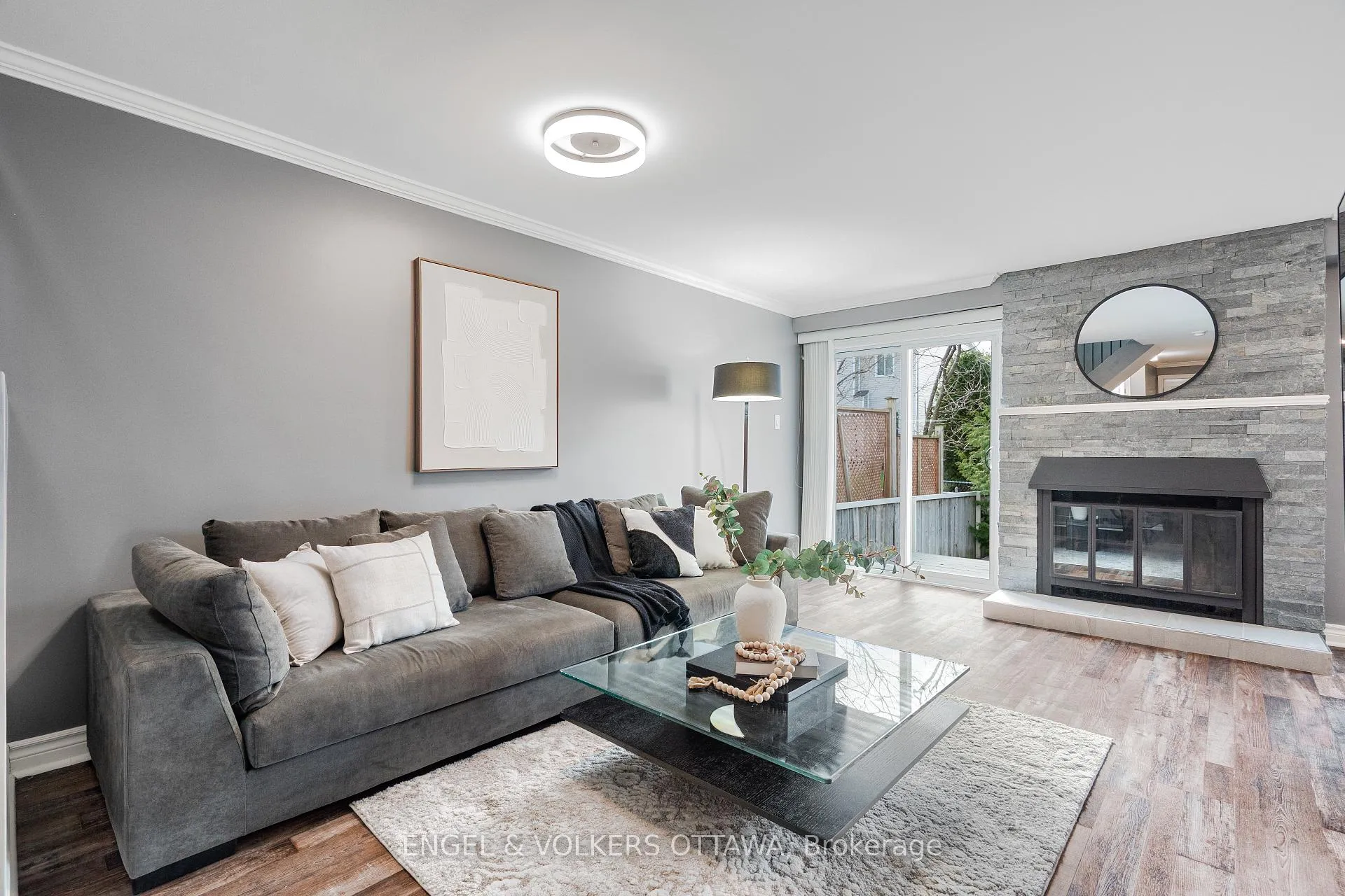 Photo 2 of 1152 Des Forets Avenue, Ottawa, Convent Glen North — HOMEH