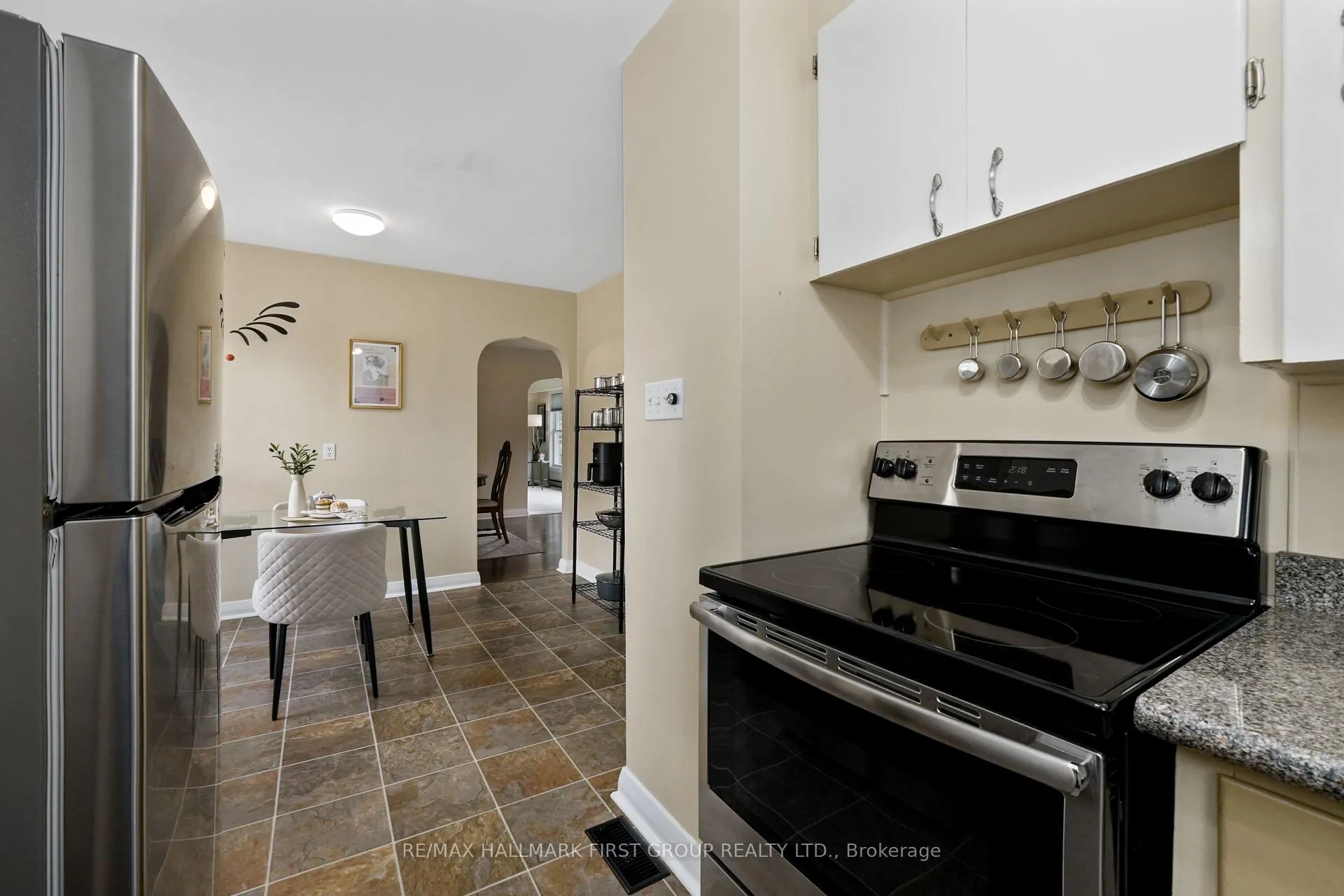 Photo 22 of 108 Abbott Boulevard, Cobourg — HOMEH
