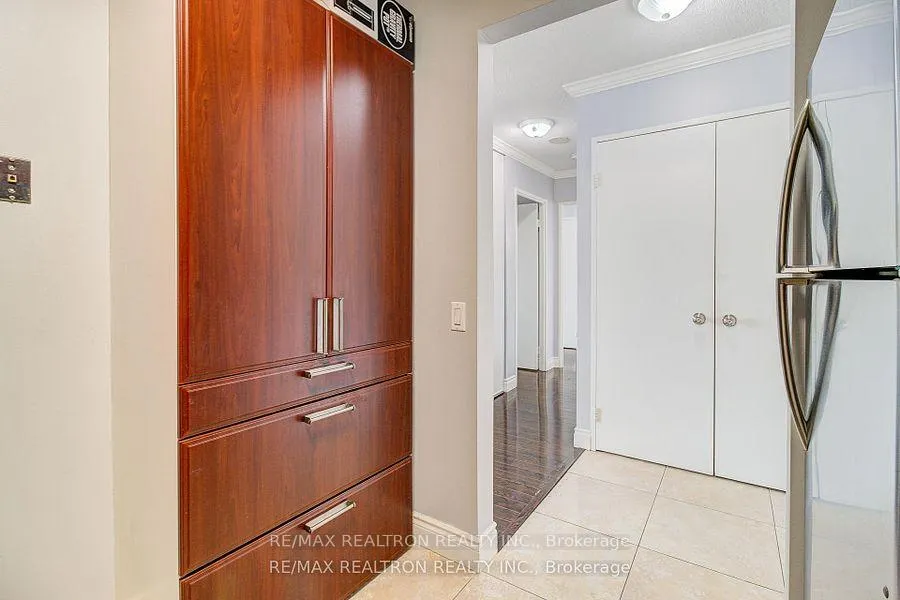 Photo 12 of Unit Ph206, 91 Townsgate Drive, Vaughan, Crestwood-Springfarm-Yorkhill — HOMEH
