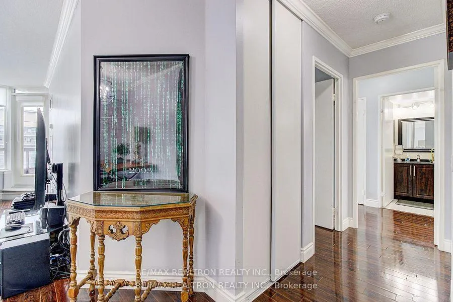 Photo 13 of Unit Ph206, 91 Townsgate Drive, Vaughan, Crestwood-Springfarm-Yorkhill — HOMEH