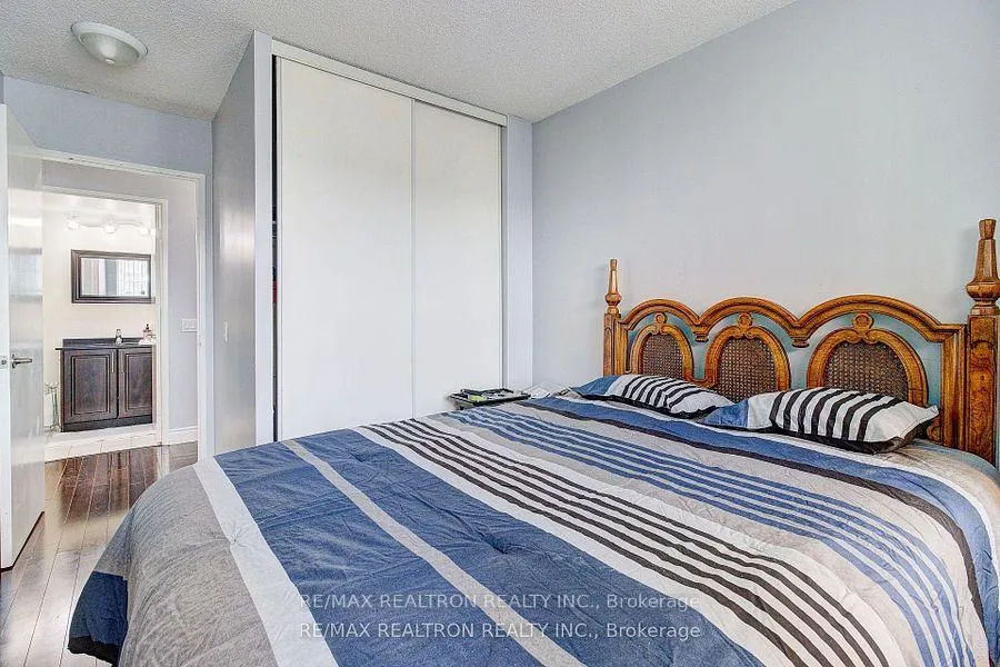 Photo 15 of Unit Ph206, 91 Townsgate Drive, Vaughan, Crestwood-Springfarm-Yorkhill — HOMEH
