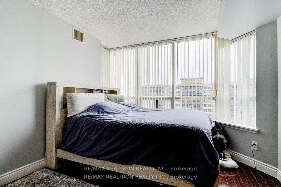 Photo 18 of Unit Ph206, 91 Townsgate Drive, Vaughan, Crestwood-Springfarm-Yorkhill — HOMEH