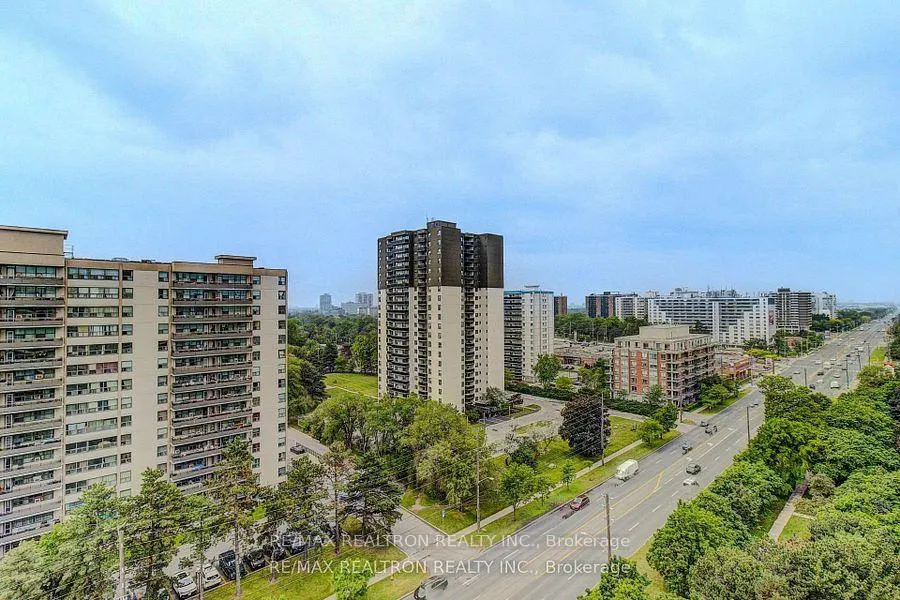 Photo 26 of Unit Ph206, 91 Townsgate Drive, Vaughan, Crestwood-Springfarm-Yorkhill — HOMEH