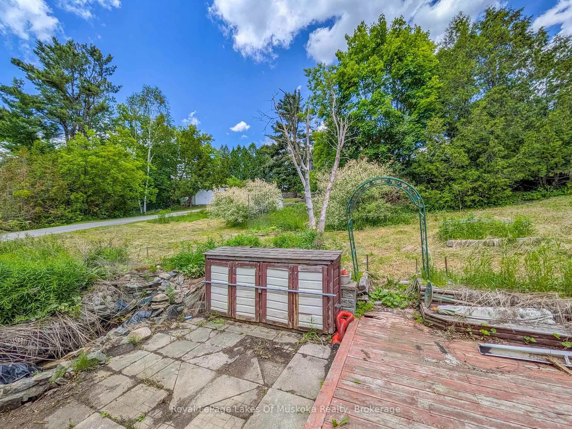 Photo 6 of 12 Valley Drive, Bracebridge — HOMEH