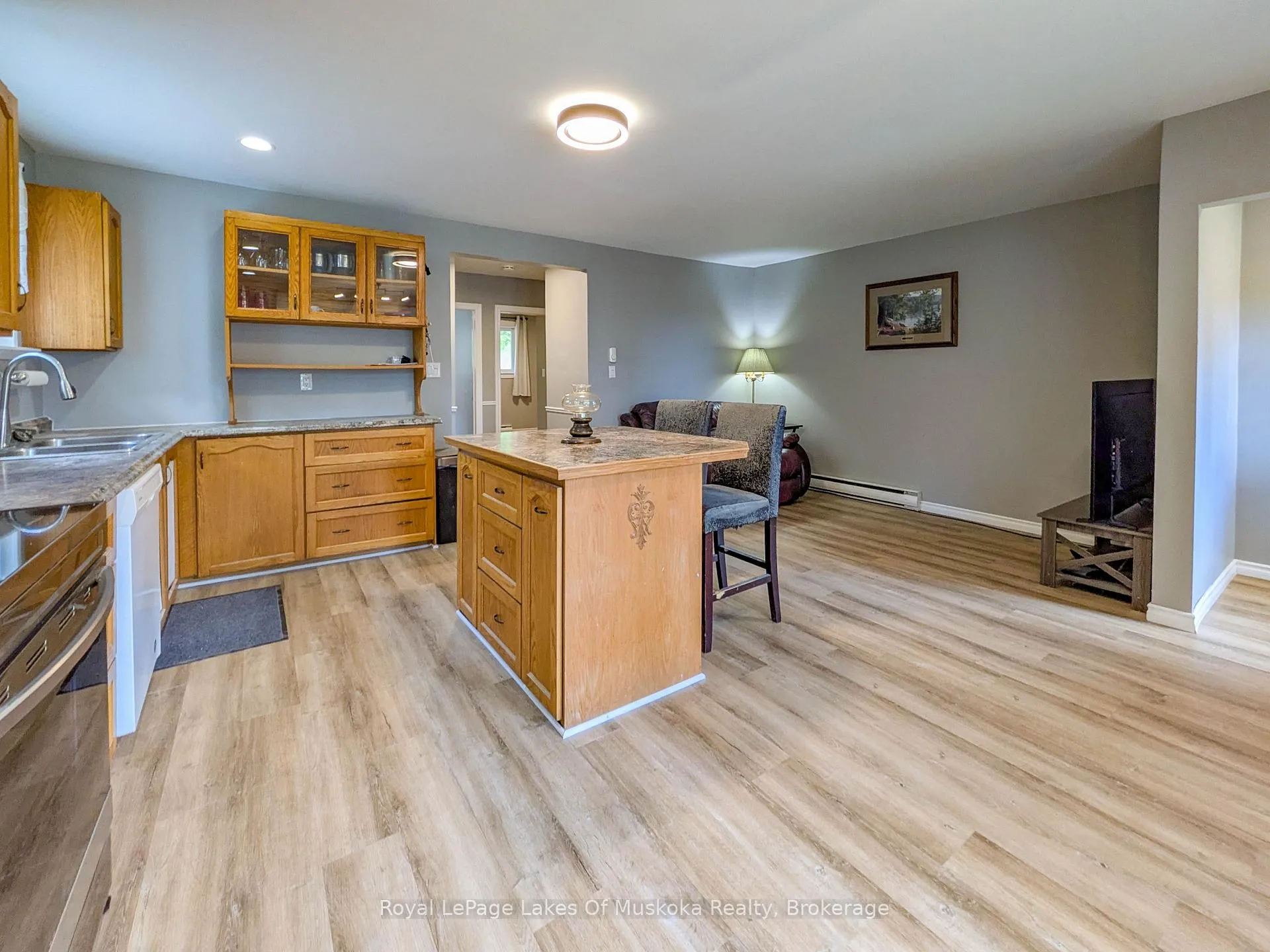 Photo 11 of 12 Valley Drive, Bracebridge — HOMEH