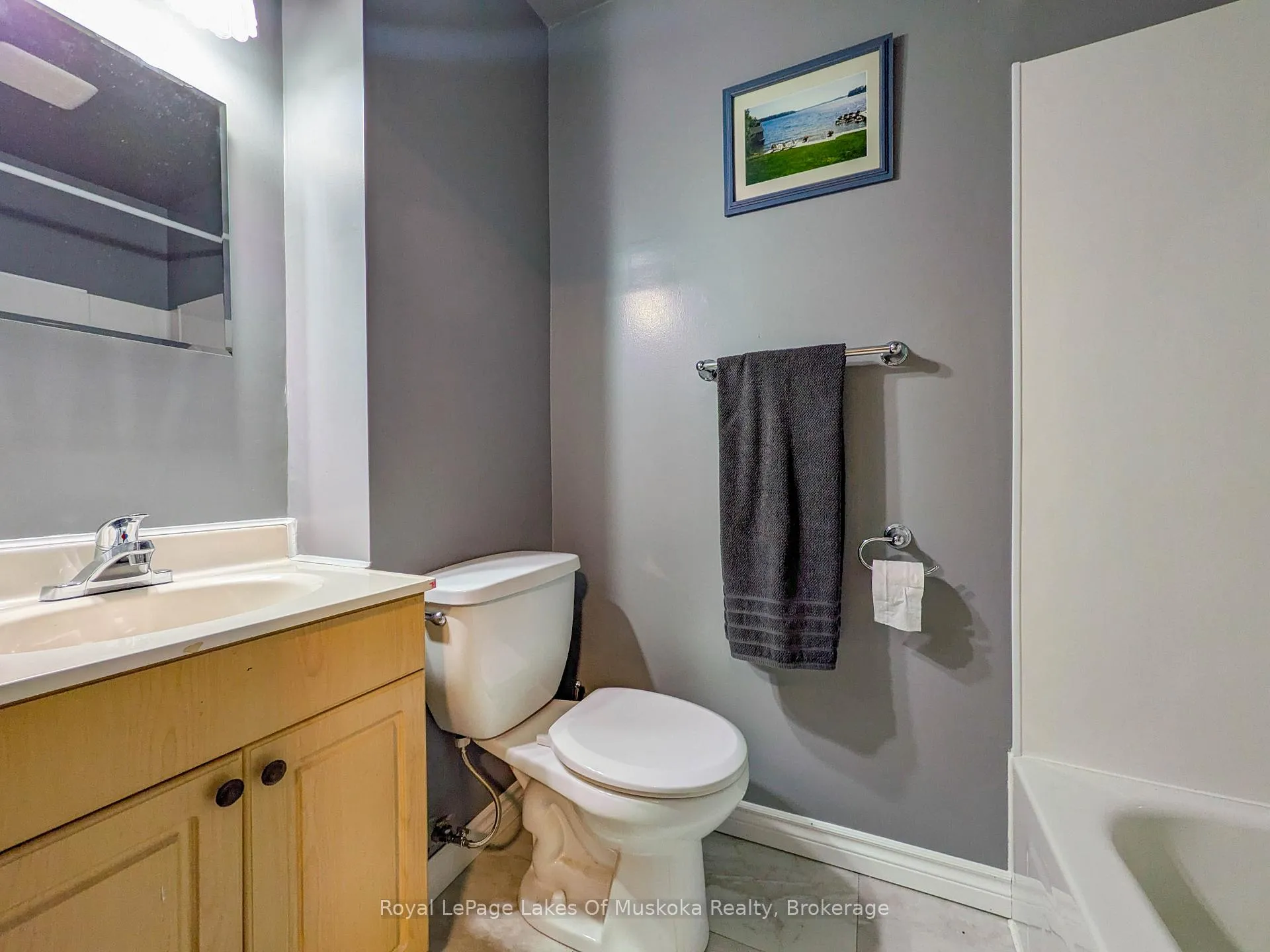Photo 18 of 12 Valley Drive, Bracebridge — HOMEH