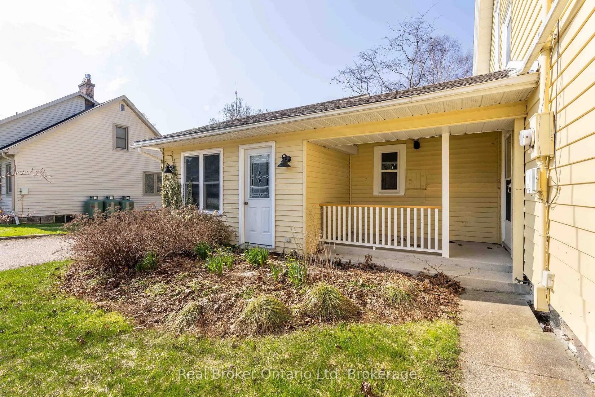 Photo 4 of 303022 Grey 15 Road, Meaford — HOMEH