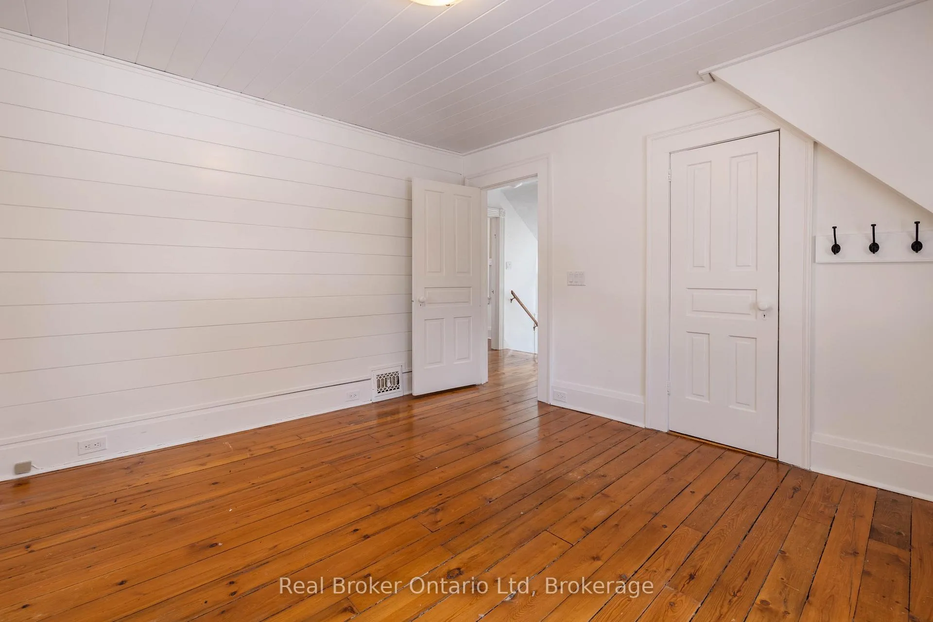 Photo 26 of 303022 Grey 15 Road, Meaford — HOMEH