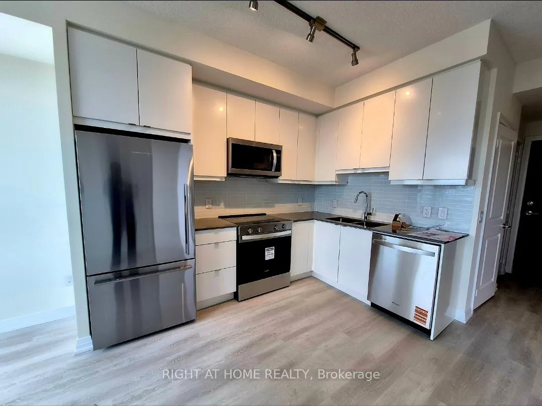 Photo 2 of Unit 1921, 3270 Sheppard Avenue E, Scarborough, Tam O'Shanter-Sullivan — HOMEH