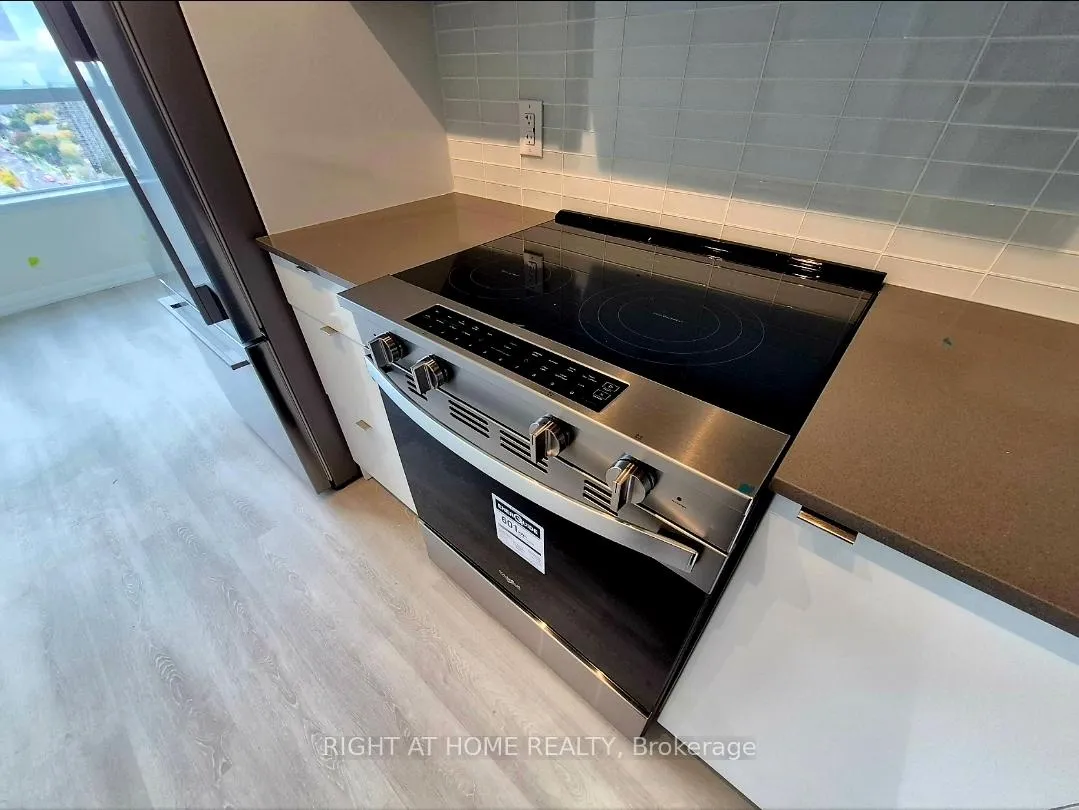 Photo 4 of Unit 1921, 3270 Sheppard Avenue E, Scarborough, Tam O'Shanter-Sullivan — HOMEH