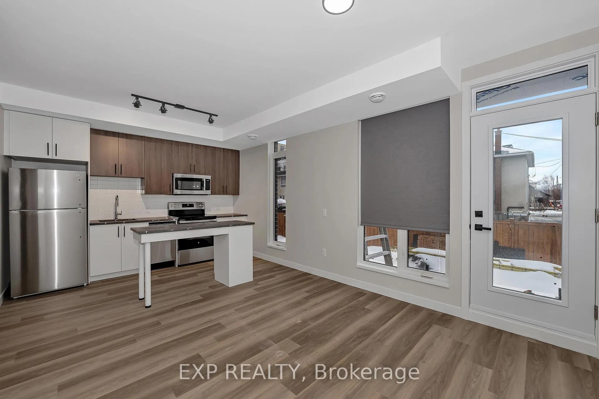 Photo 7 of Unit 302, 211 Armstrong Street, Ottawa, Hintonburg — HOMEH