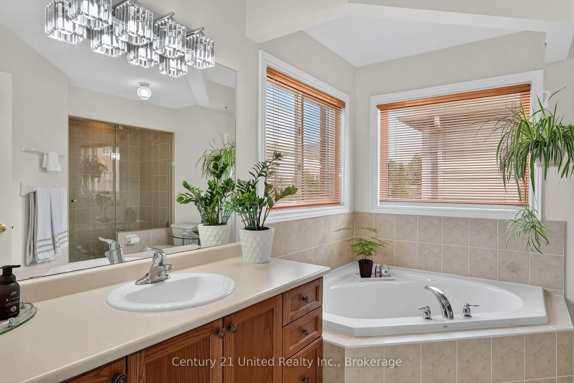 Photo 22 of 113 Farrier Crescent, Peterborough, Northcrest Ward 5 — HOMEH
